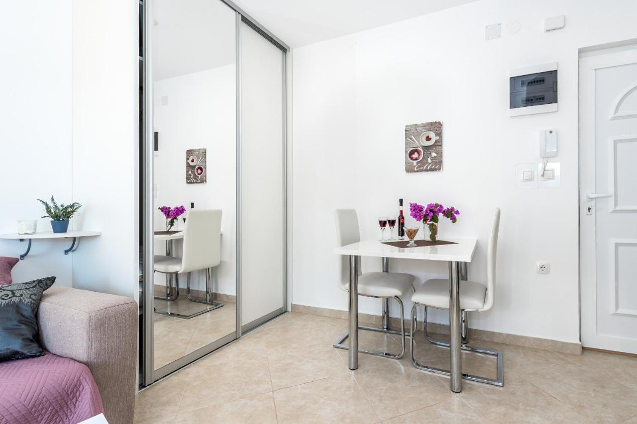 Villa Mirta Tisno Ngoại thất bức ảnh