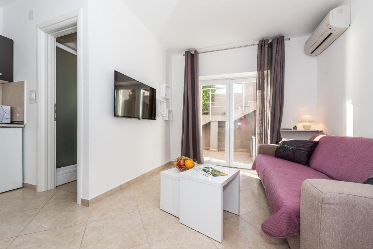 Villa Mirta Tisno Ngoại thất bức ảnh