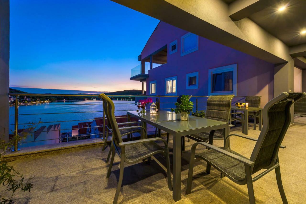 Villa Mirta Tisno Ngoại thất bức ảnh